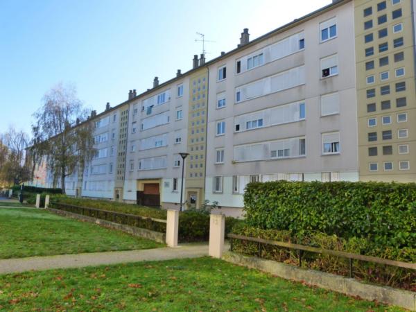 RESIDENCE HERBEVAL , DES ROSIERS - CREIL (037)