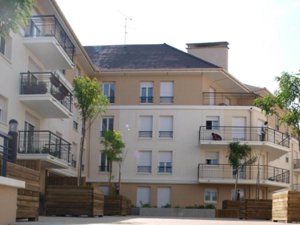 RESIDENCE STEPHENSON - CREIL (362)