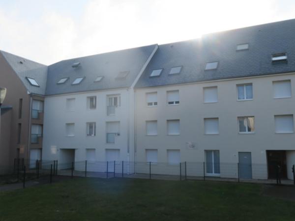 RES JJ ROUSSEAU - ST JUST EN CHAUSSEE (141)