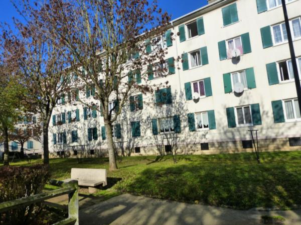 RESIDENCES JEAN BIONDI, VOLETS VERTS, ST LADRE, RAINETTE - CREIL (035-036)