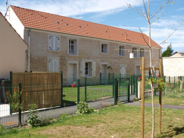 RESIDENCE SIS RUE DE BEAUMONT - BORAN (374)