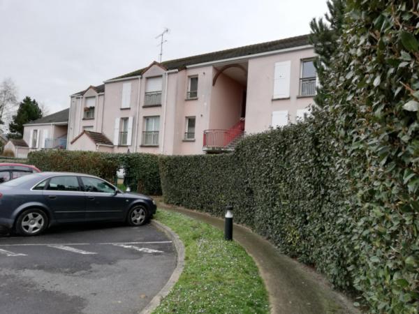 RESIDENCE LES CHARMILLES - LE PLESSIS (241)